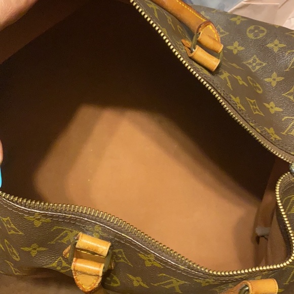 Authentic Louis Vuitton speedy 40 - Picture 6 of 13
